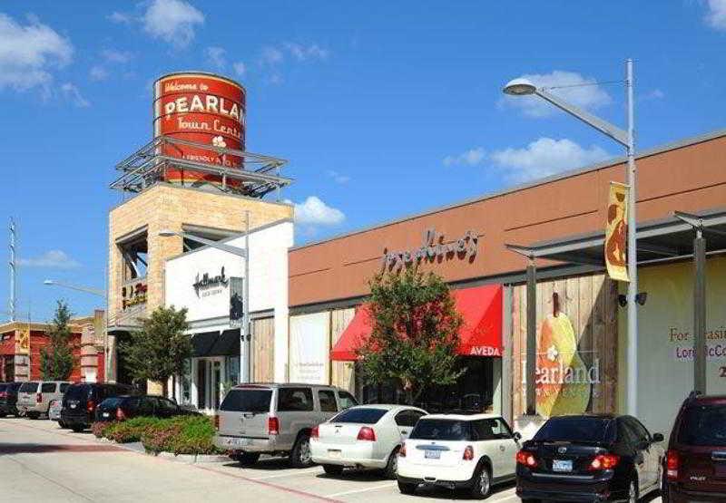 Courtyard Marriott Houston Pearland Hotel Amenities photo